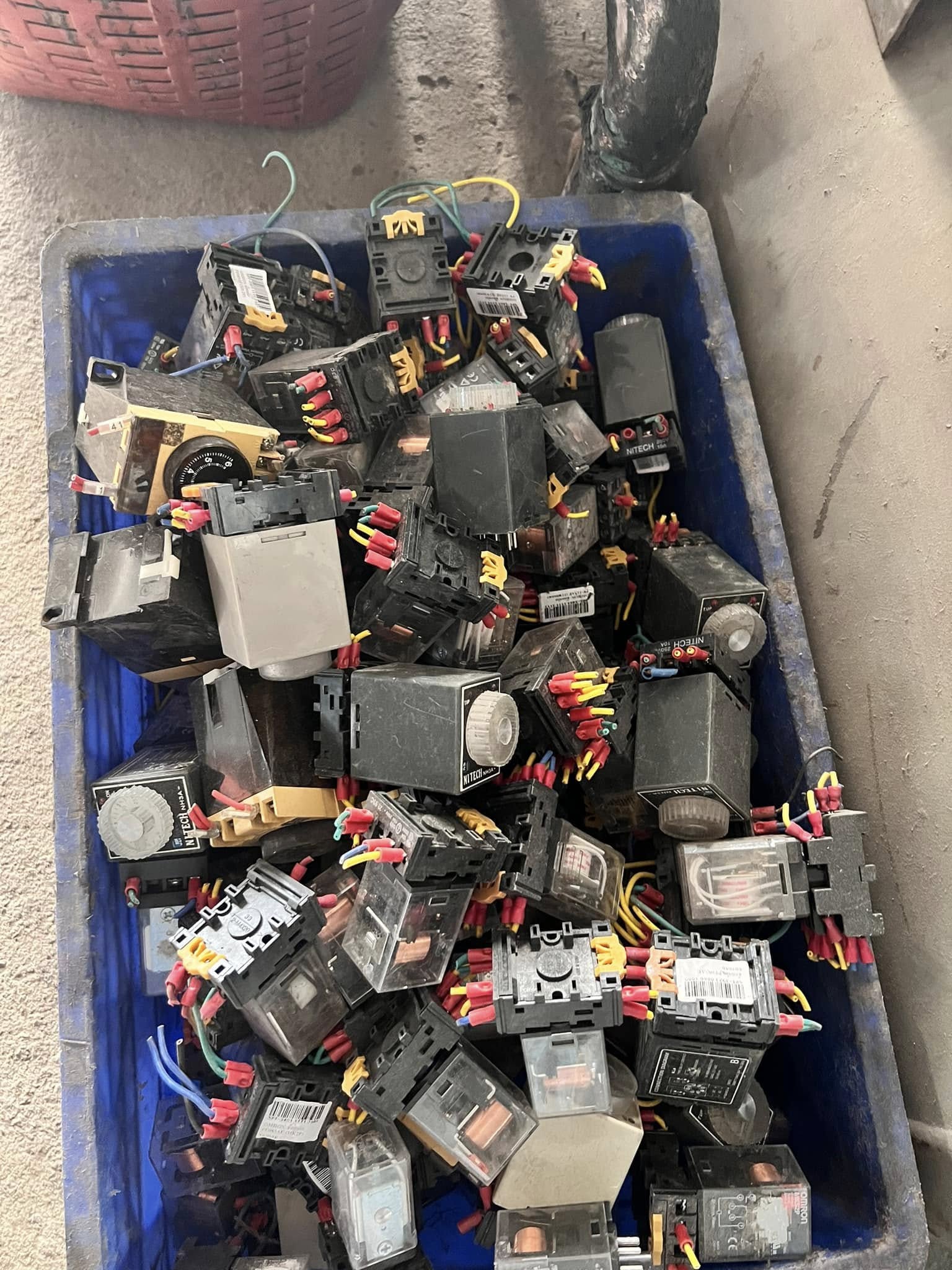 61 - https://พลอยไพลินรักขยะ.com | พลอยไพลินรักขยะ - เราคือผู้เชี่ยวชาญด้านการรับประมูลและรับซื้อของเก่าครบวงจร ตั้งแต่โรงงานอุตสาหกรรมขนาดใหญ่ไปจนถึงของใช้ในครัวเรือน ด้วยทีมงานมืออาชีพ จ่ายเงินสดถึงที่ และให้ราคาดีที่สุด