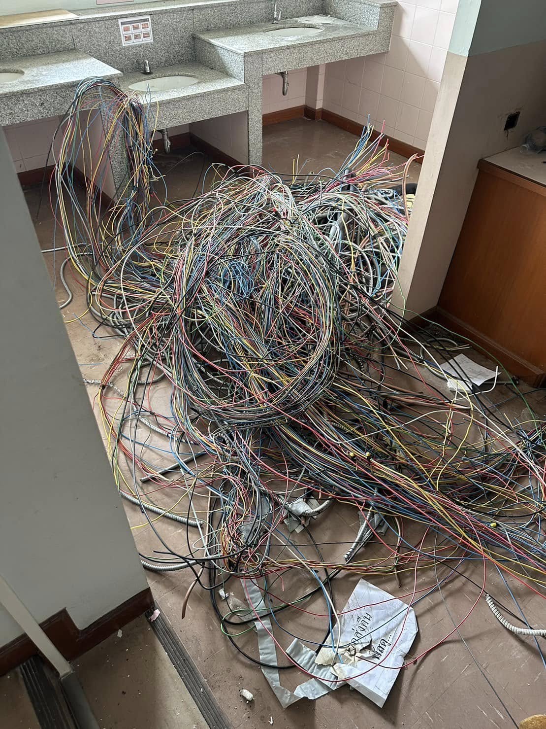 65 - https://พลอยไพลินรักขยะ.com | พลอยไพลินรักขยะ - เราคือผู้เชี่ยวชาญด้านการรับประมูลและรับซื้อของเก่าครบวงจร ตั้งแต่โรงงานอุตสาหกรรมขนาดใหญ่ไปจนถึงของใช้ในครัวเรือน ด้วยทีมงานมืออาชีพ จ่ายเงินสดถึงที่ และให้ราคาดีที่สุด