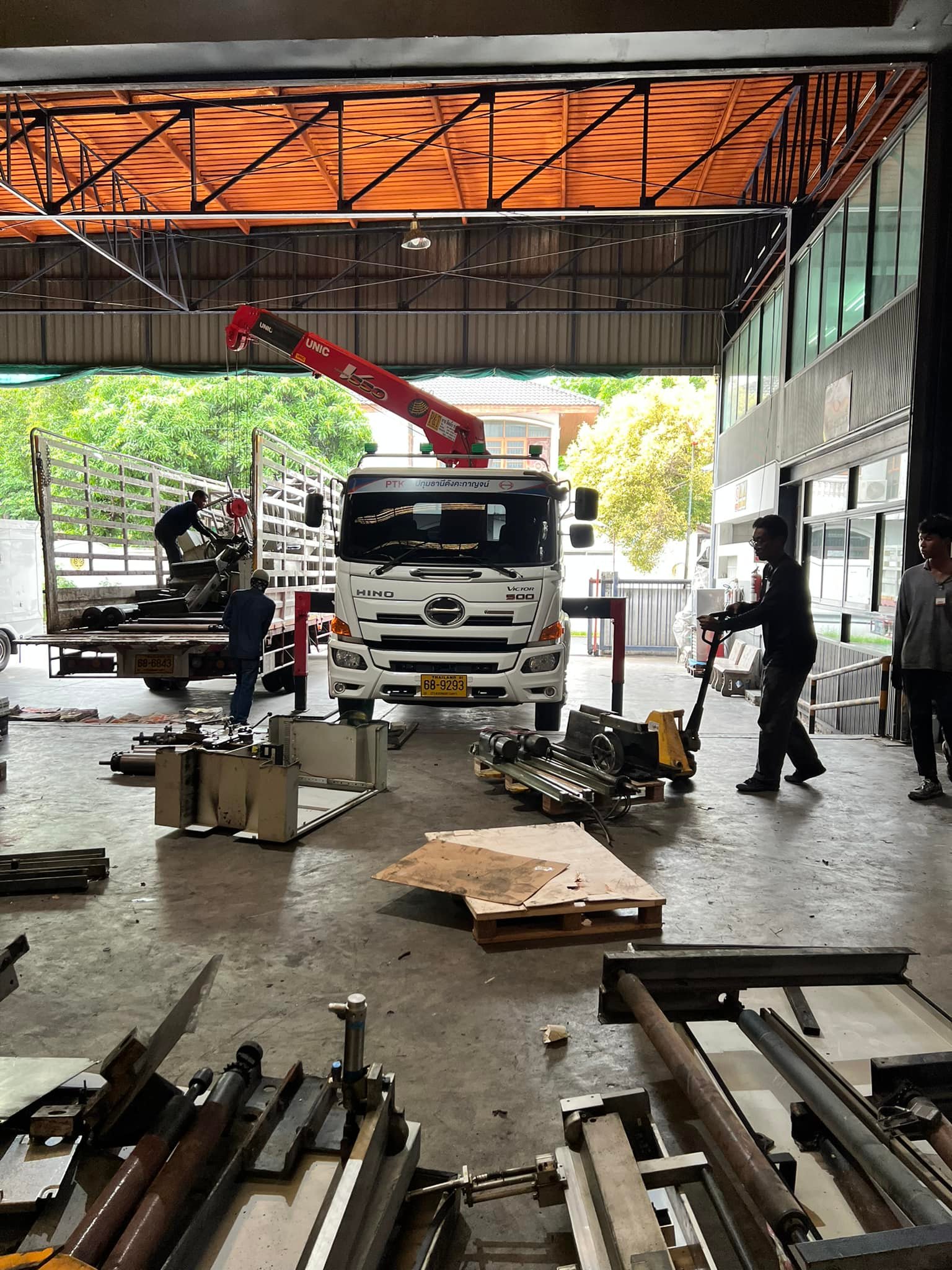 75 - https://พลอยไพลินรักขยะ.com | พลอยไพลินรักขยะ - เราคือผู้เชี่ยวชาญด้านการรับประมูลและรับซื้อของเก่าครบวงจร ตั้งแต่โรงงานอุตสาหกรรมขนาดใหญ่ไปจนถึงของใช้ในครัวเรือน ด้วยทีมงานมืออาชีพ จ่ายเงินสดถึงที่ และให้ราคาดีที่สุด